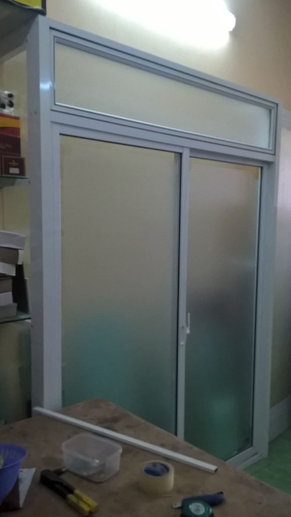 Làm cửa nhôm kính tại quận 6