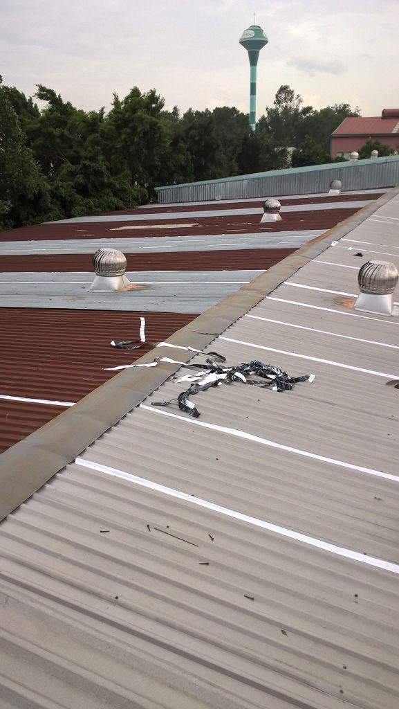 Thợ chống dột mái tôn tại quận 4