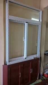 Thợ làm nhôm kính giá rẻ tại quận 10