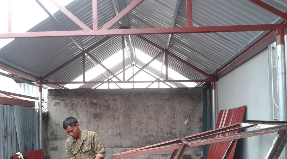 Thợ lợp mái tôn tại quận thủ đức