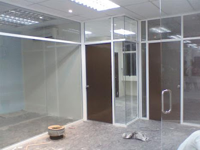 Làm cửa nhôm kính đẹp