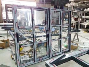 Thi công làm vách nhôm cửa kính tại TPHCM