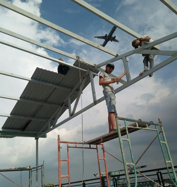 Thi công lợp mái tôn tại quận Bình Thạnh