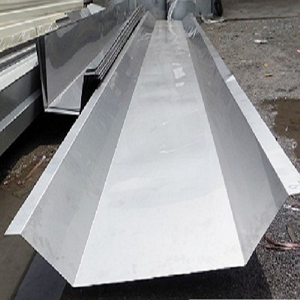 Làm máng xối mái tôn tại quận 4