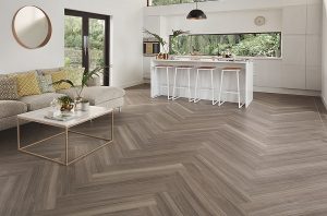 Thi công sàn nhựa giả gỗ tại quận 5