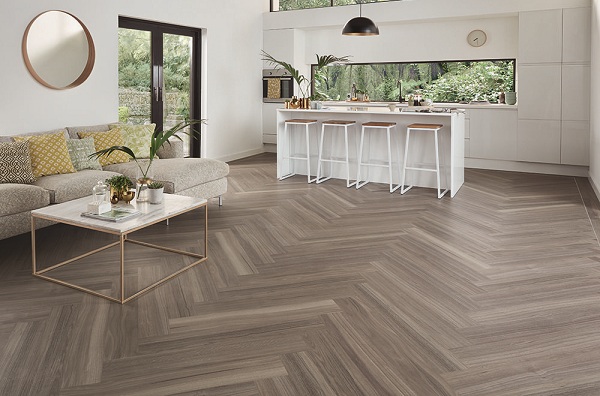 Thi công sàn nhựa giả gỗ tại quận 9