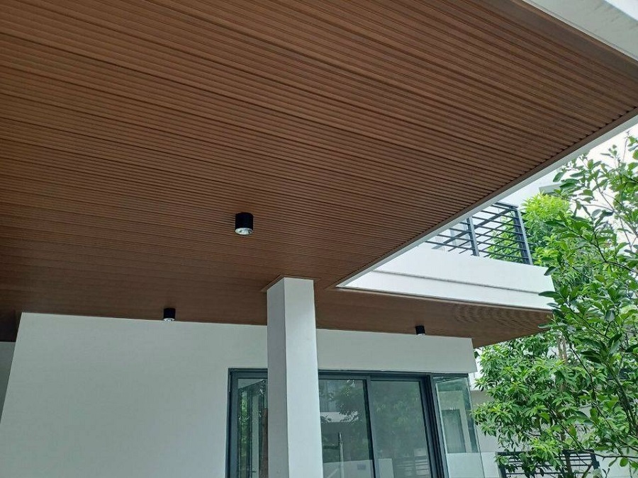 Thi Công Trần Nhựa Giả Gỗ PVC Tại Quận 12